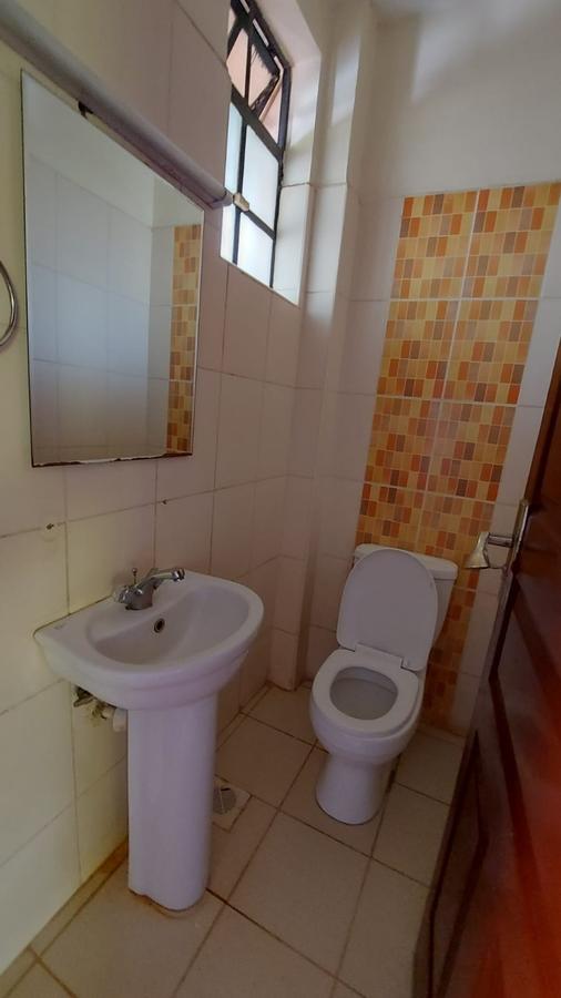 4 Bed House with En Suite at Fourways Junction - 12