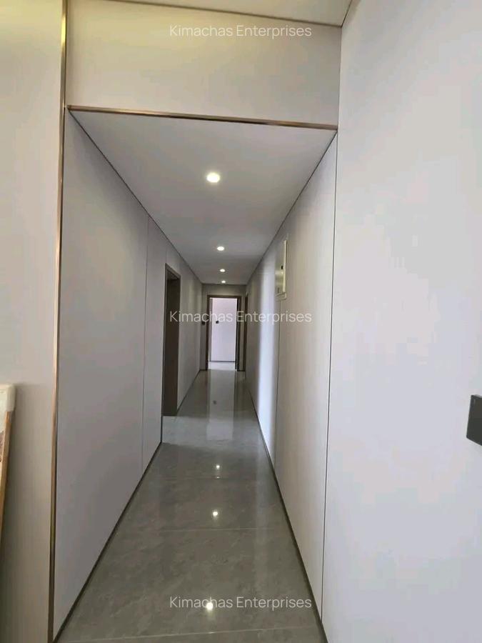 3 Bed Apartment with En Suite at Links Road - 15
