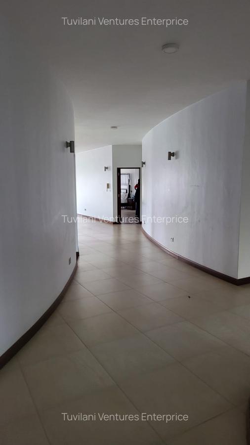 Serviced 3 Bed Apartment with En Suite at Nyali Mombasa - 18