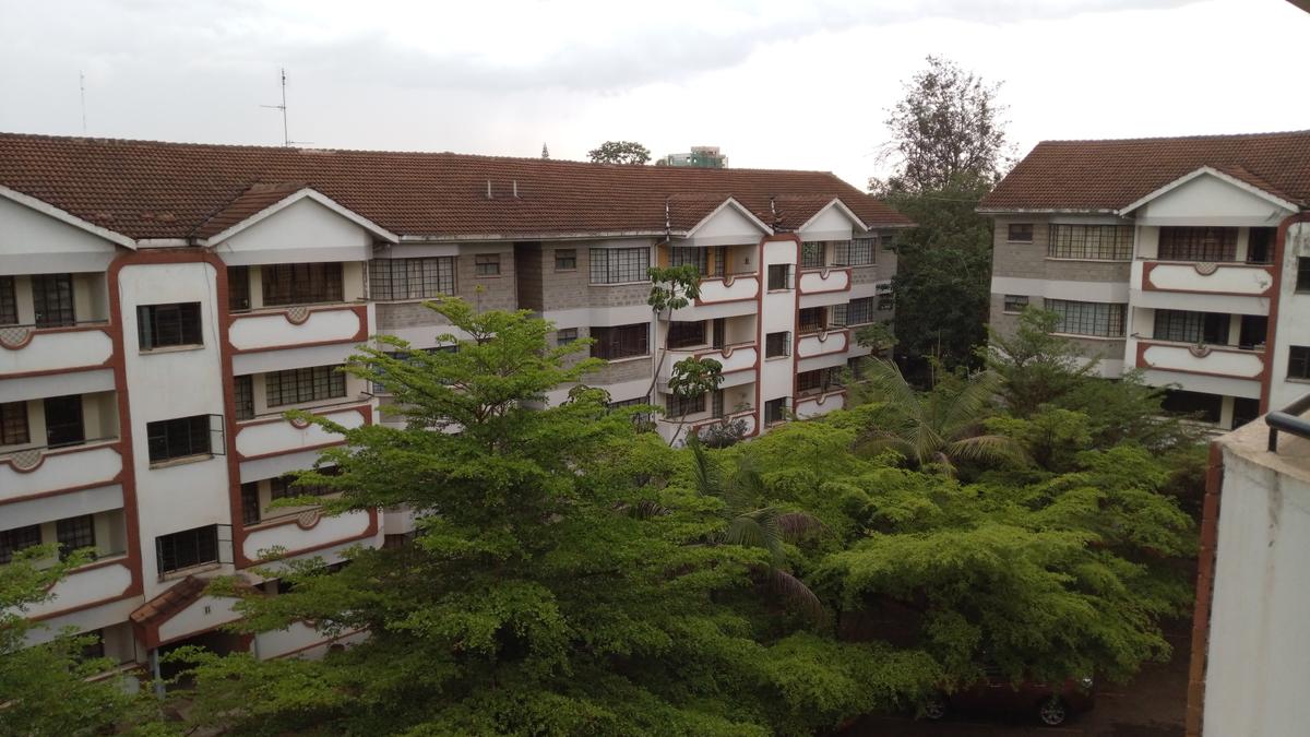 2 Bed Apartment with En Suite at Westlands Near Sarit Centre - 2