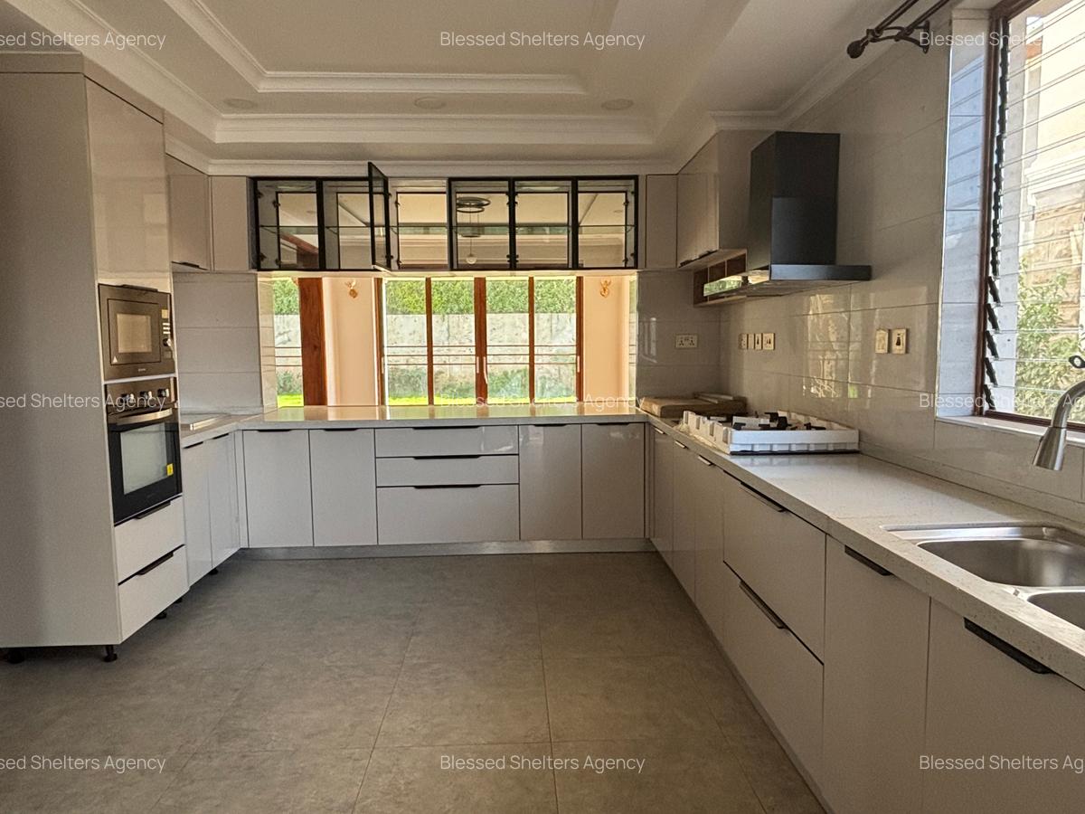4 Bed Villa with En Suite in Kiambu Road - 13