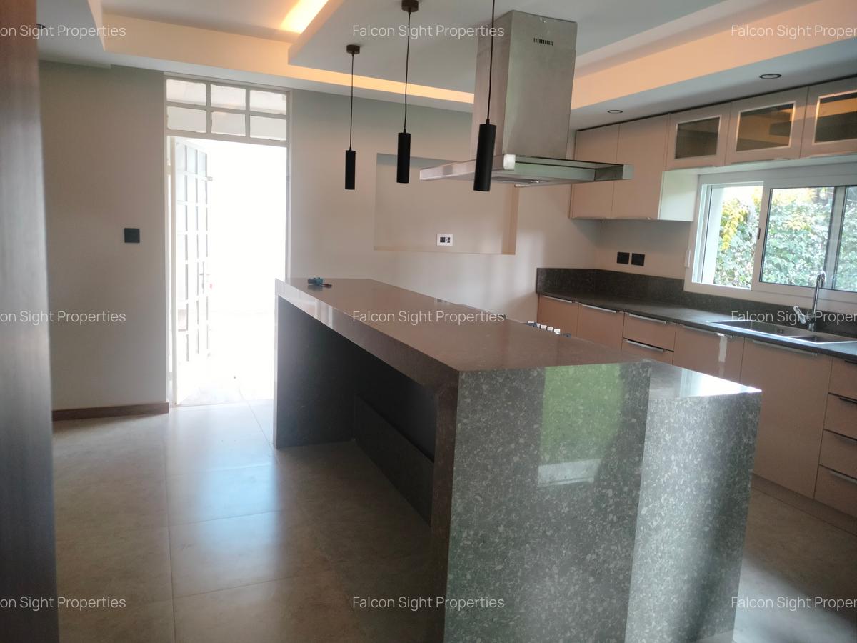 5 Bed Townhouse with Staff Quarters at Few Minutes Drive To Roslyn Academy And Un Headquarters In Gigiri - 8