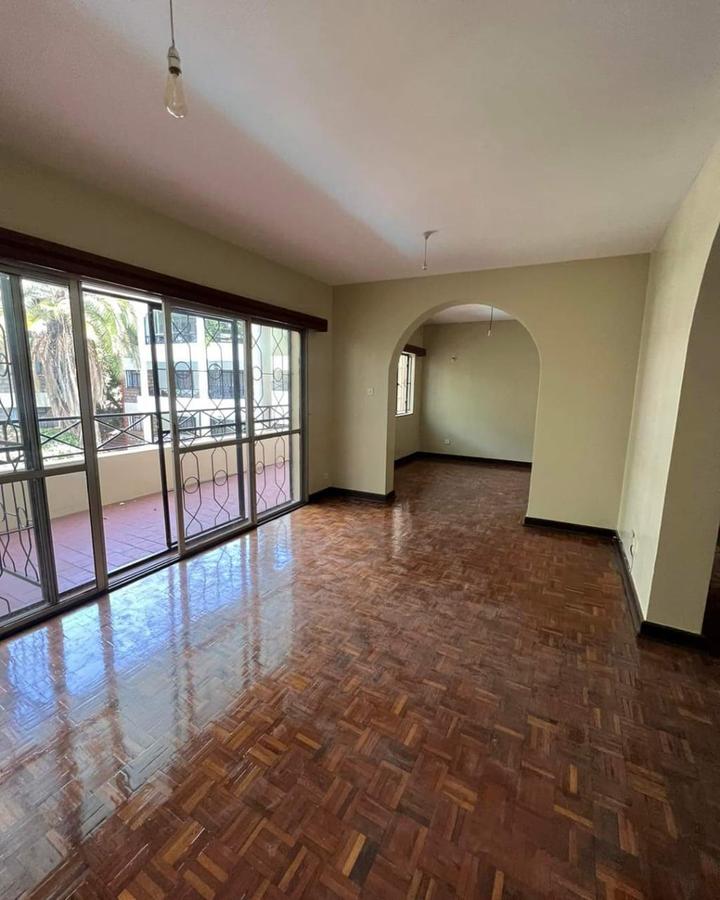 2 Bed Apartment with En Suite in Riverside - 2