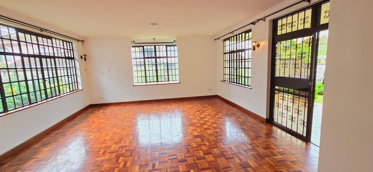 4 Bed Townhouse with En Suite at Convent Drive - 11