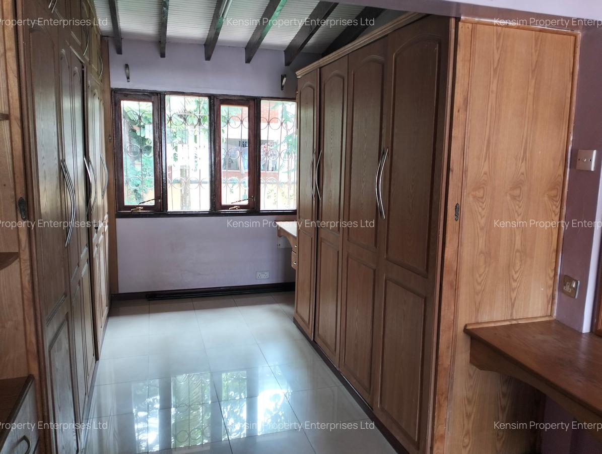 4 Bed Townhouse with En Suite in Kilimani - 14