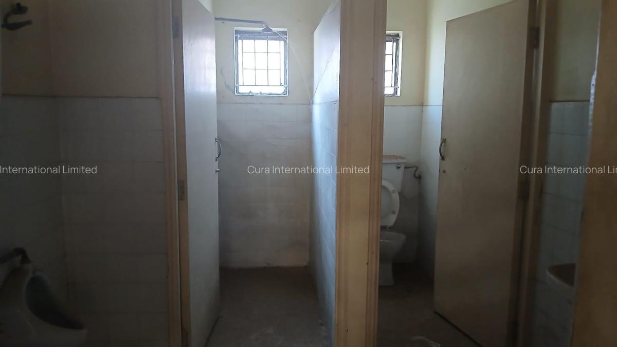 6,000 ft² Warehouse in Syokimau - 4