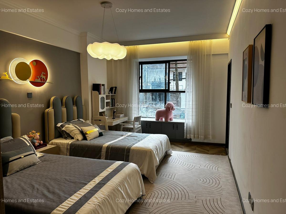 4 Bed Apartment with En Suite at Gtc - 17