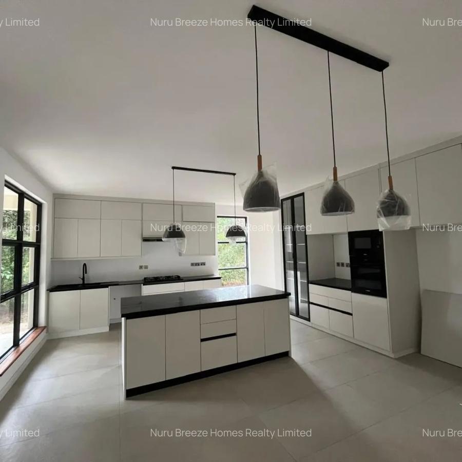 4 Bed House with En Suite in Karen - 3