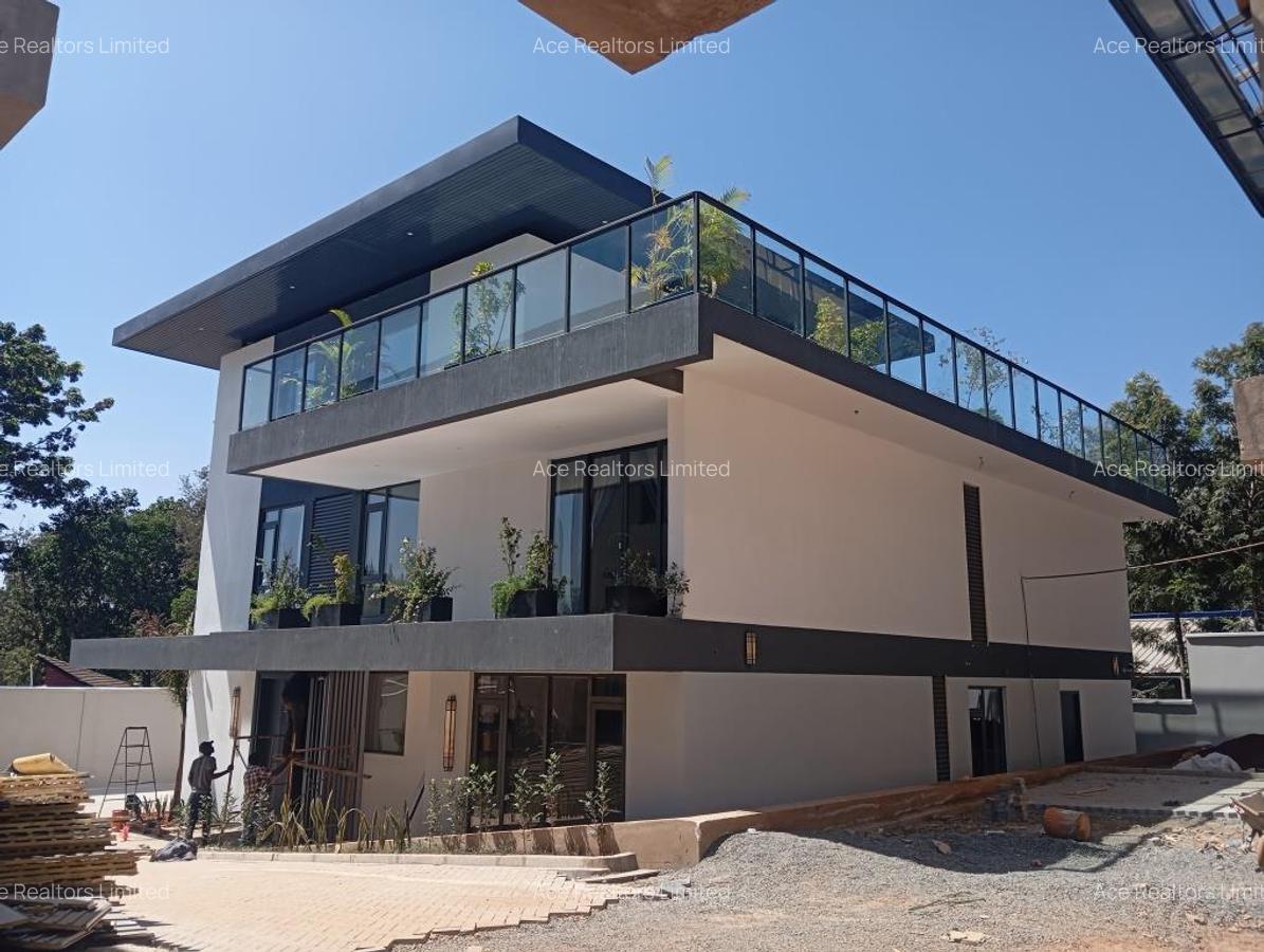 5 Bed Townhouse with En Suite at Jacaranda Avenue - 1