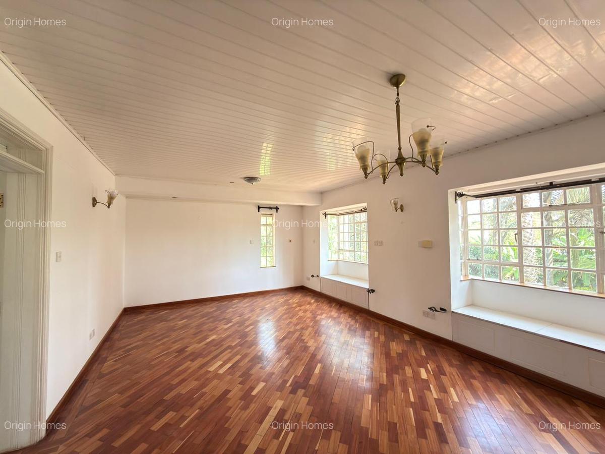 4 Bed House with En Suite in Gigiri - 10