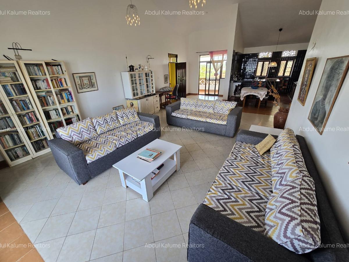 4 Bed House with En Suite at Mtwapa - 8