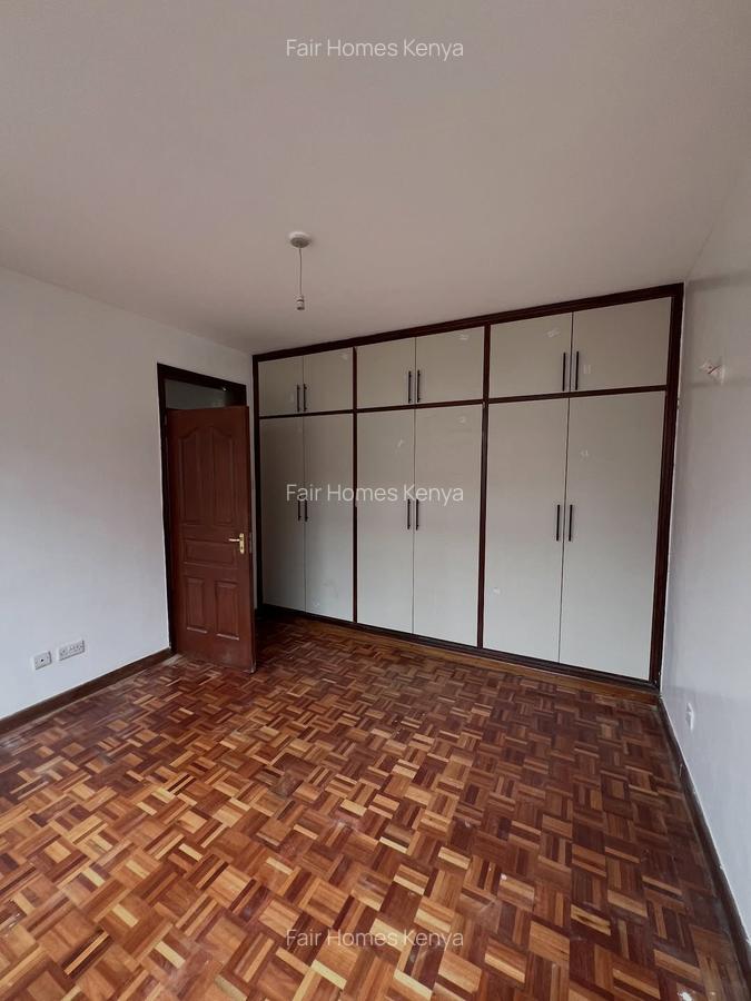 4 Bed Townhouse with En Suite at Lavington Green - 10