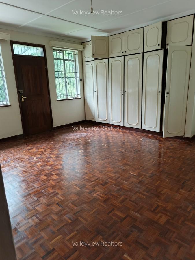 4 Bed Townhouse with En Suite at Kileleshwa - 14