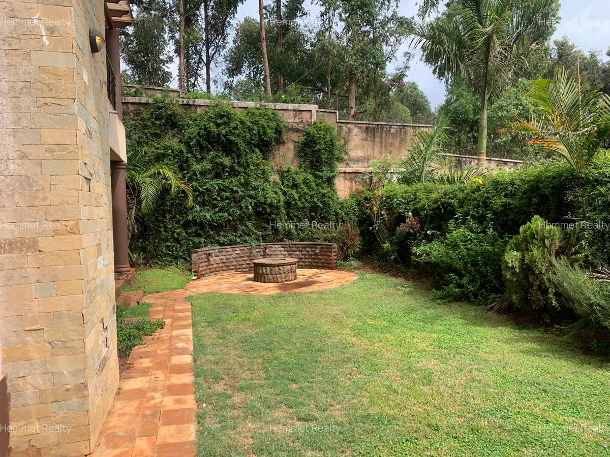 5 Bed Townhouse with En Suite in Kitisuru - 15