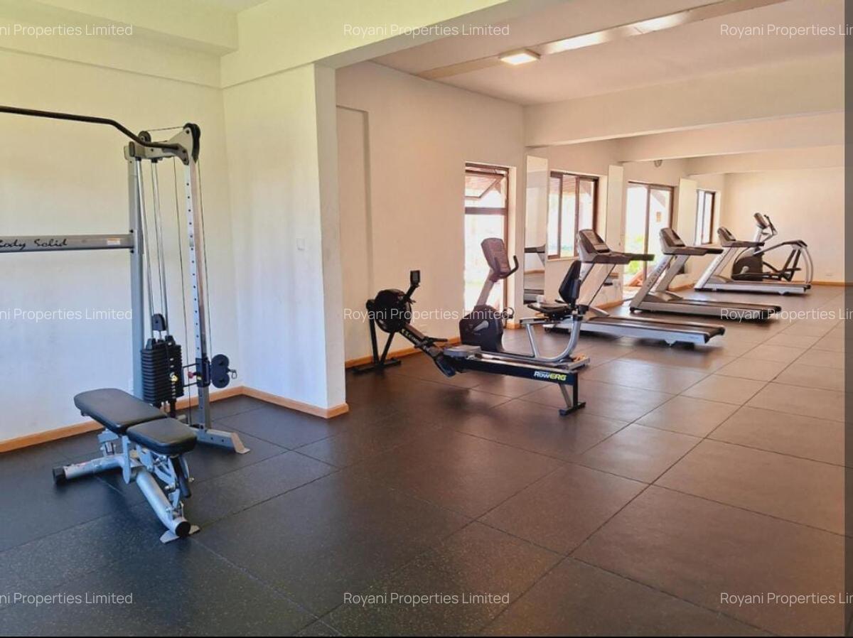 Serviced 3 Bed Apartment with En Suite in Thome - 19