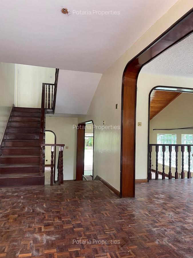 5 Bed House with En Suite in Kyuna - 11