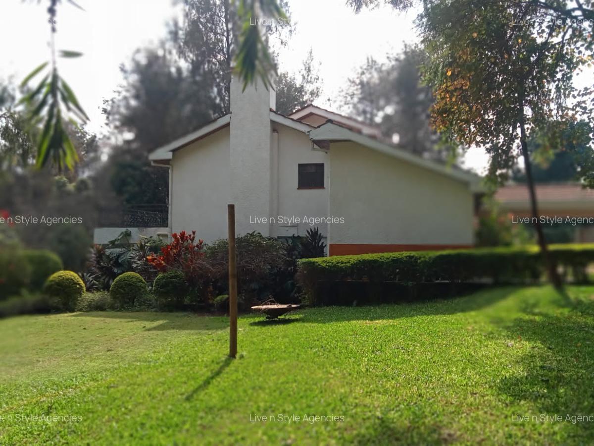 4 Bed House with En Suite in Runda - 2