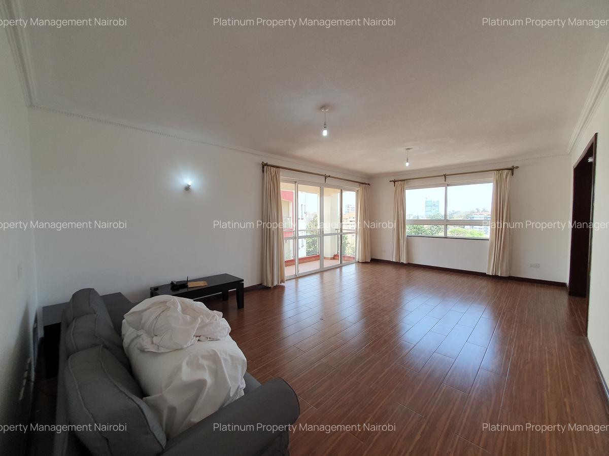 3 Bed Apartment with En Suite at River Gardens Park - 3