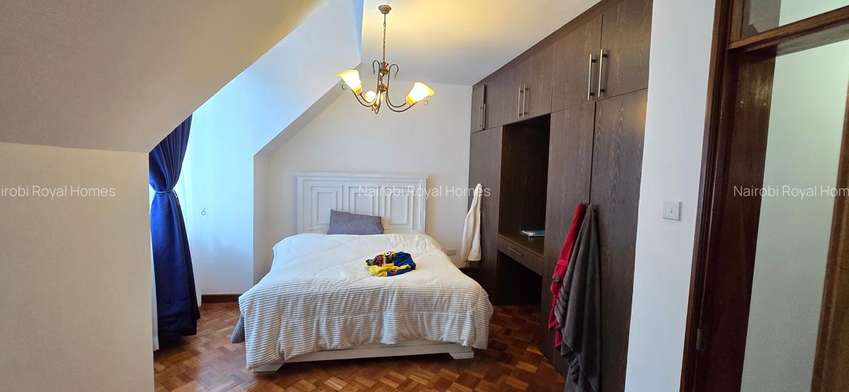 4 Bed Townhouse with En Suite at Convent Drive - 19