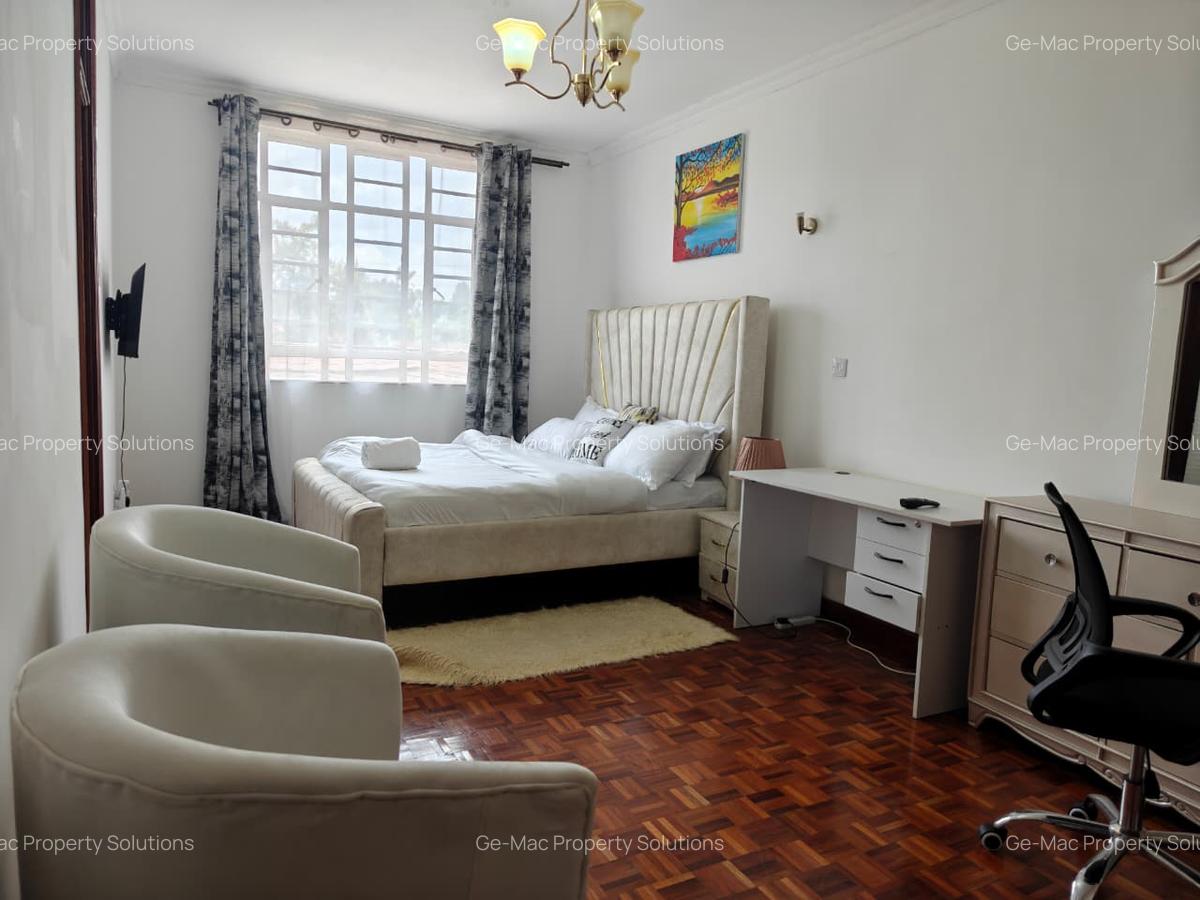 5 Bed House with En Suite in Runda - 9