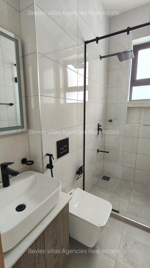 3 Bed Apartment with En Suite at Brookside - 13