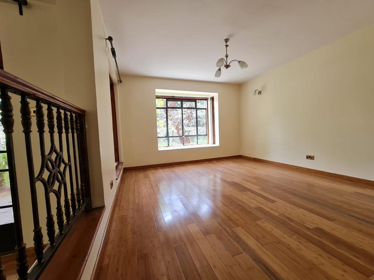 4 Bed Townhouse with En Suite in Lavington - 3