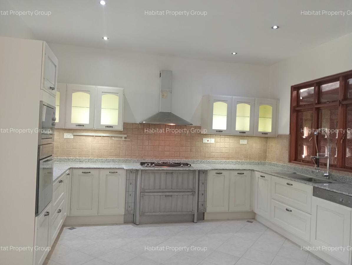 5 Bed House at Windy Ridge - 5