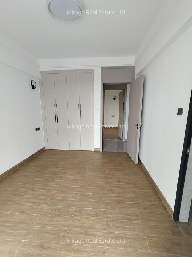 3 Bed Apartment with Swimming Pool in Kilimani - 16