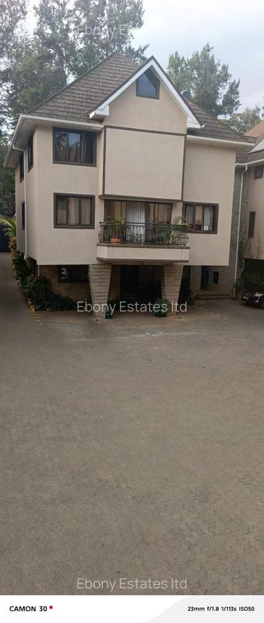 5 Bed Townhouse with En Suite in Lavington - 15