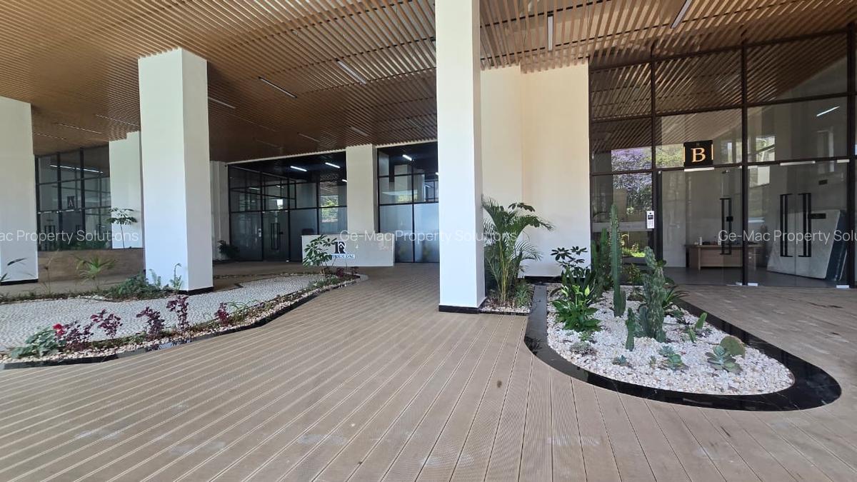 3 Bed Apartment with En Suite in Riverside - 1