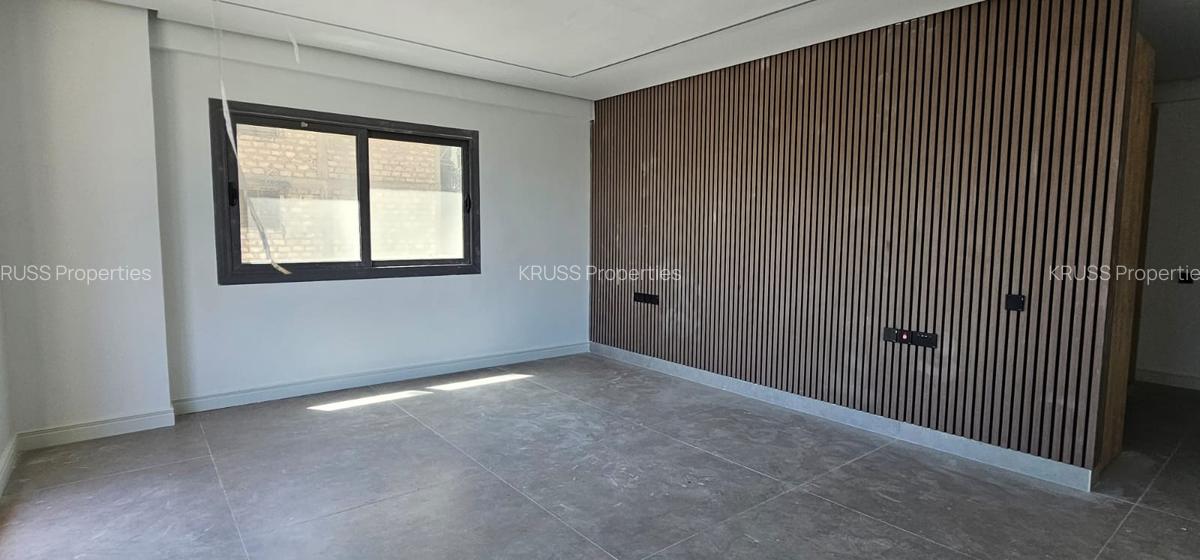 3 Bed Apartment with En Suite at As145 - 4