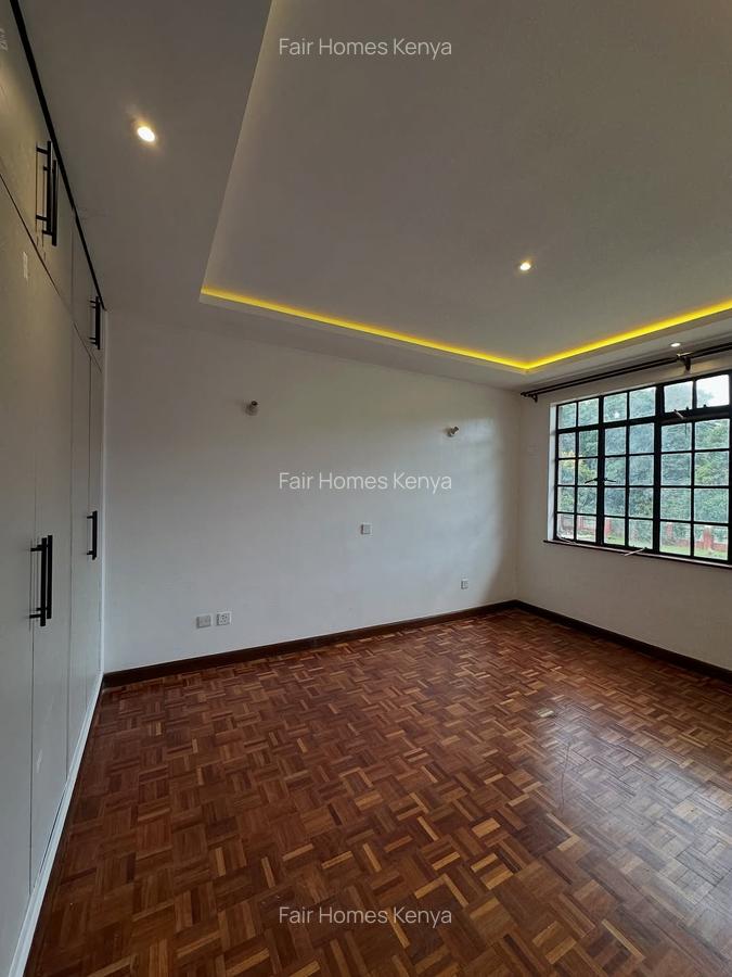 4 Bed Townhouse with En Suite at Lavington Green - 7
