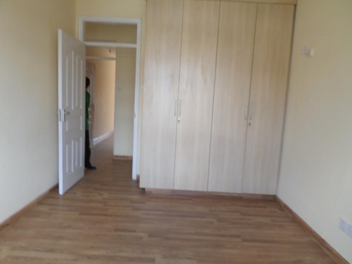 3 Bed Apartment with En Suite at Lavington - 10