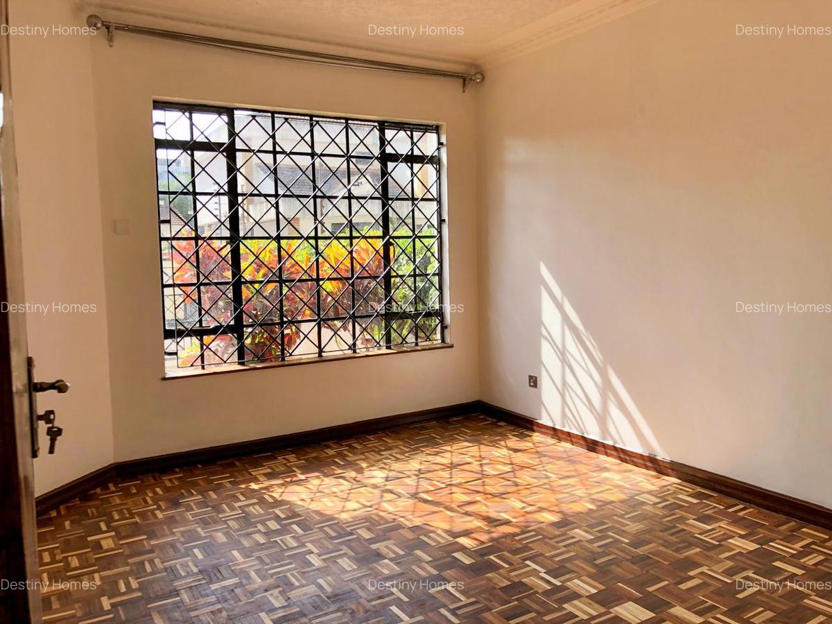 5 Bed Villa with En Suite in Kilimani - 12