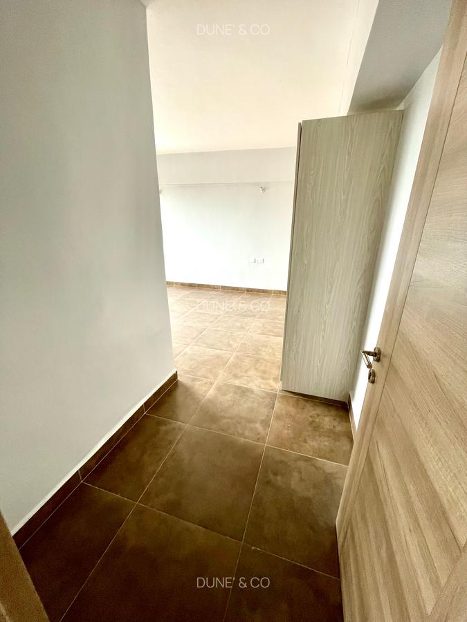 Serviced 2 Bed Apartment with En Suite in Westlands Area - 9