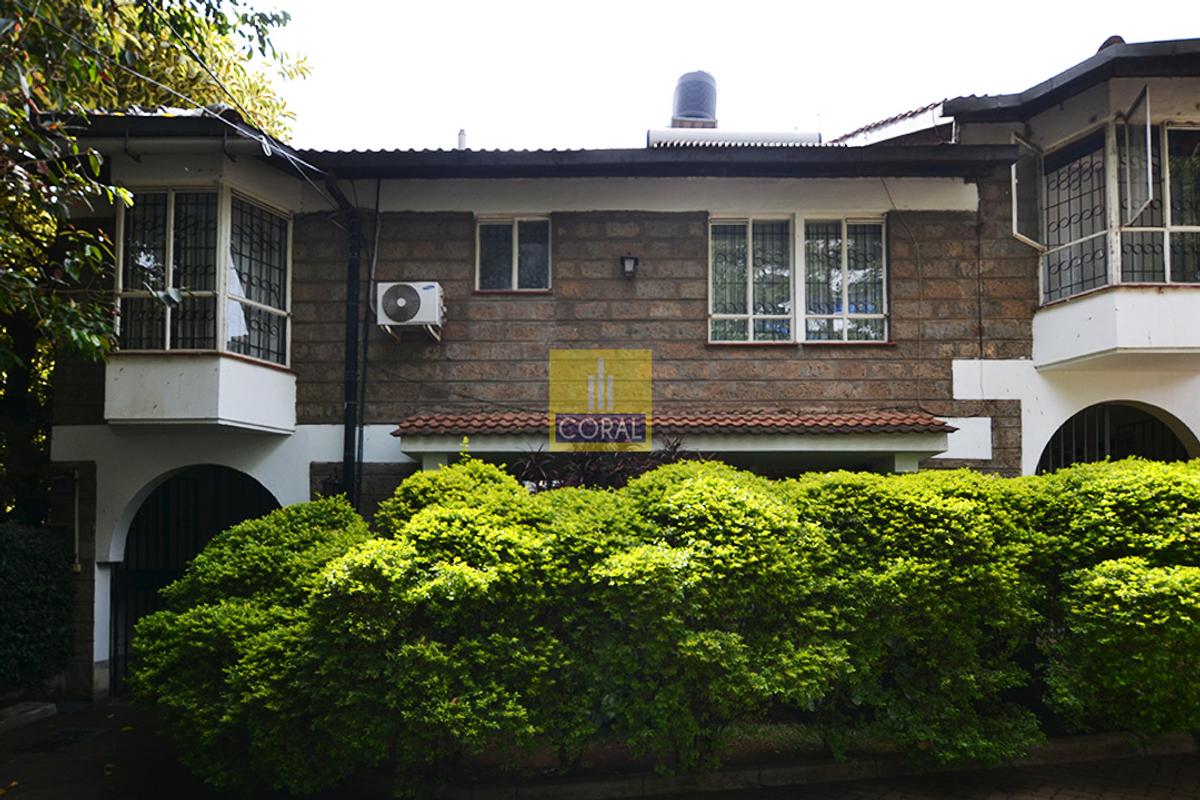 4 Bed Apartment with Parking in Westlands Area - 1