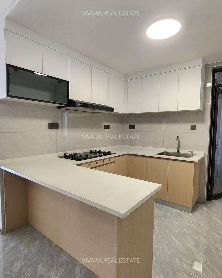 Serviced 3 Bed Apartment with En Suite in Riverside - 2