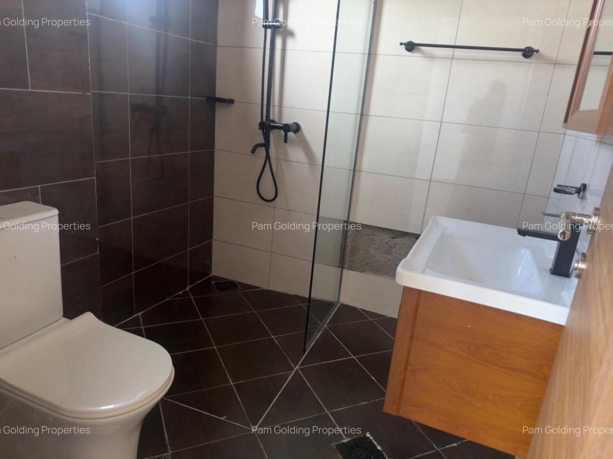 4 Bed Apartment with En Suite in Rhapta Road - 10