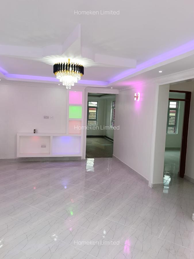 4 Bed House with En Suite at Luxurious 4 Bedrooms Maisonette - 5