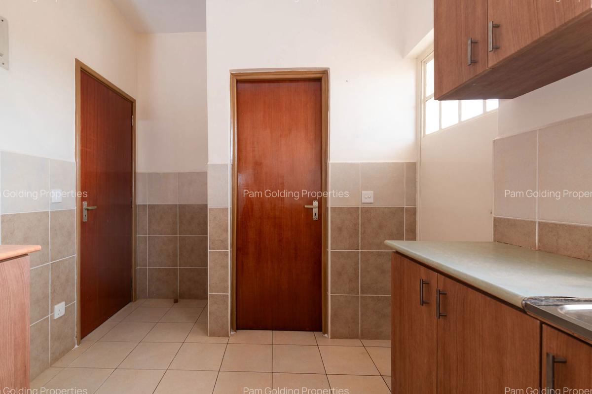 3 Bed Apartment with Garden at Garissa Road - 6
