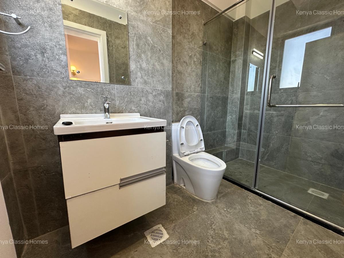 4 Bed Apartment with En Suite at Lavington - 5