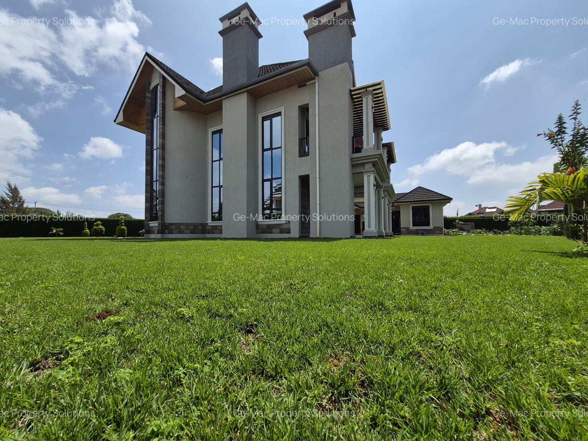 5 Bed House with En Suite in Runda - 1