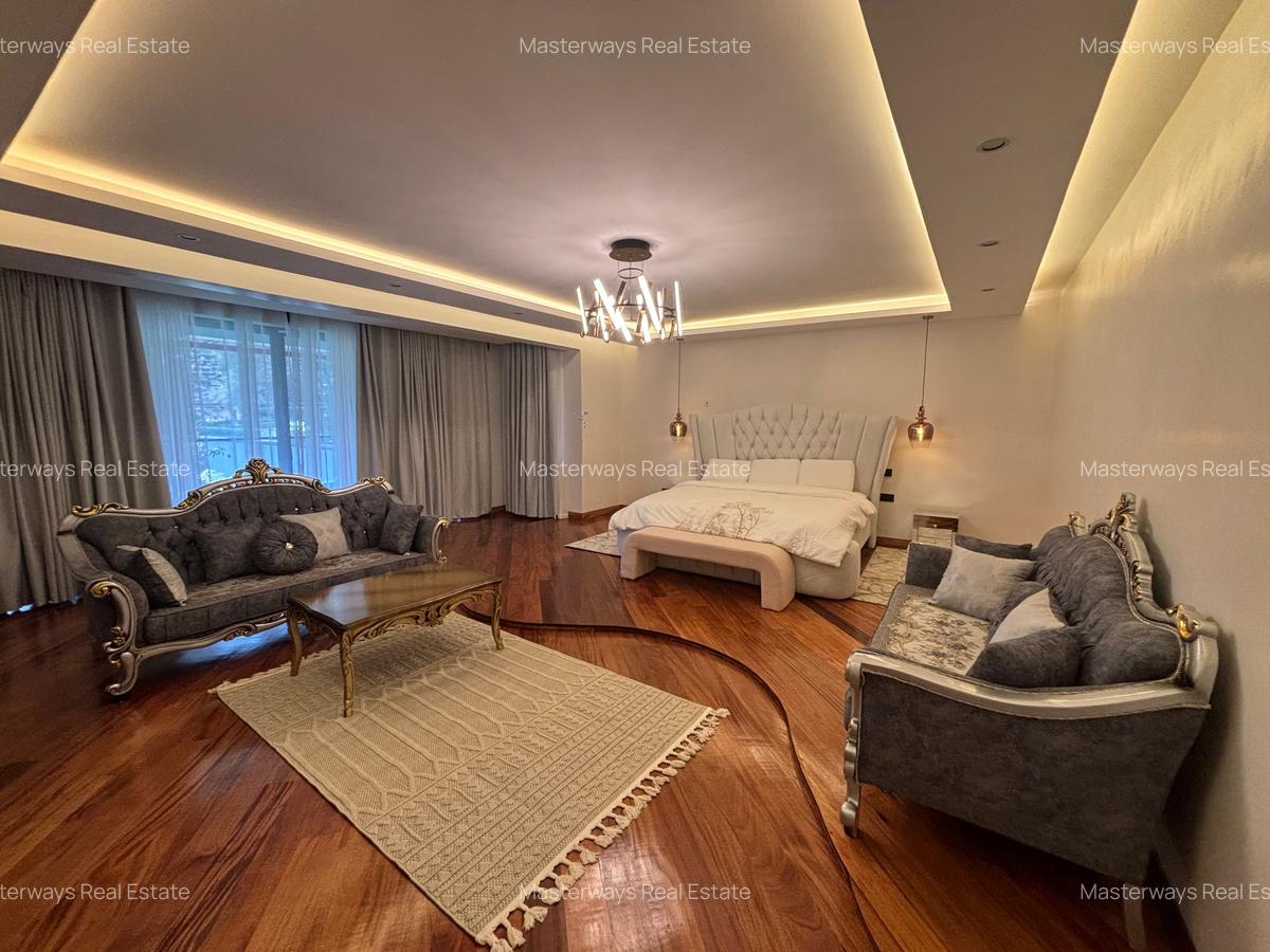 5 Bed House with En Suite in Runda - 7