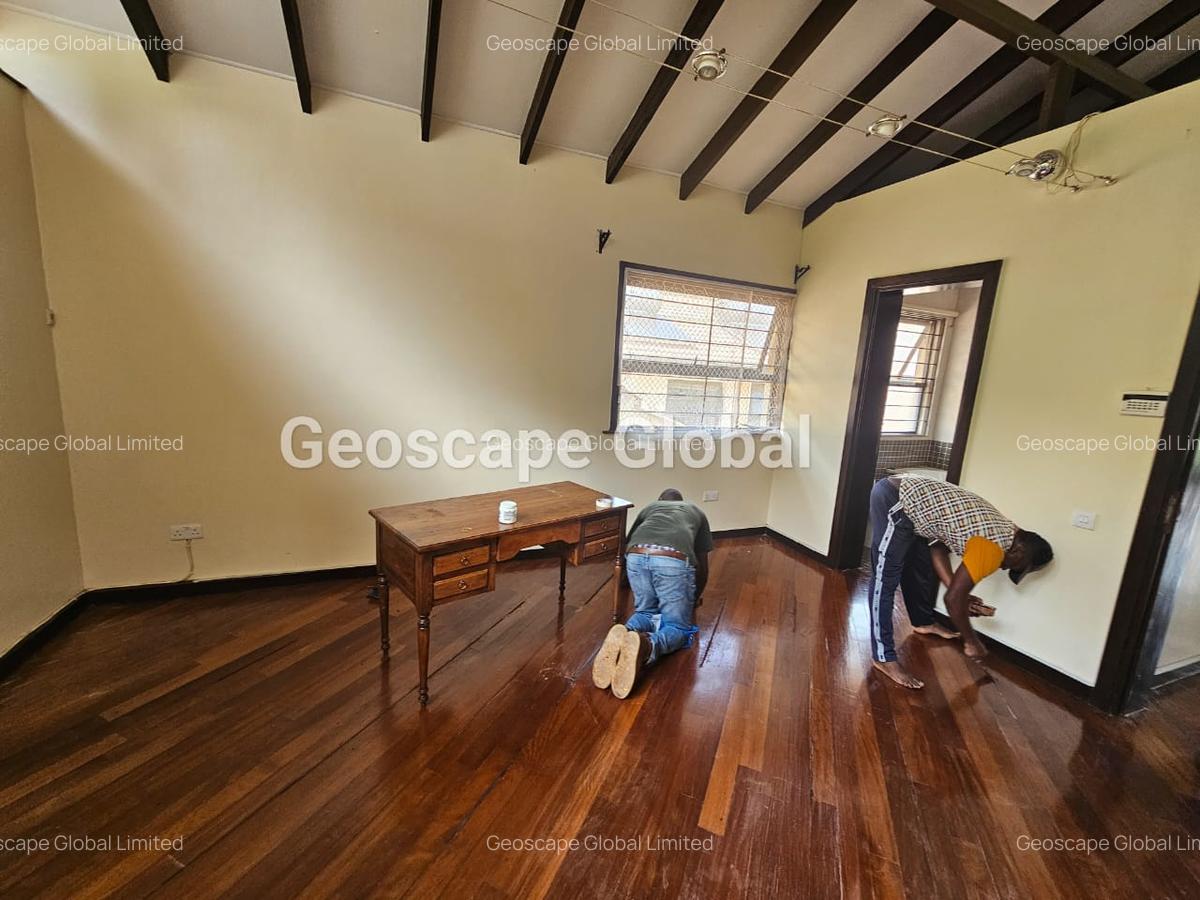 Furnished 2 Bed Apartment with En Suite in Gigiri - 13