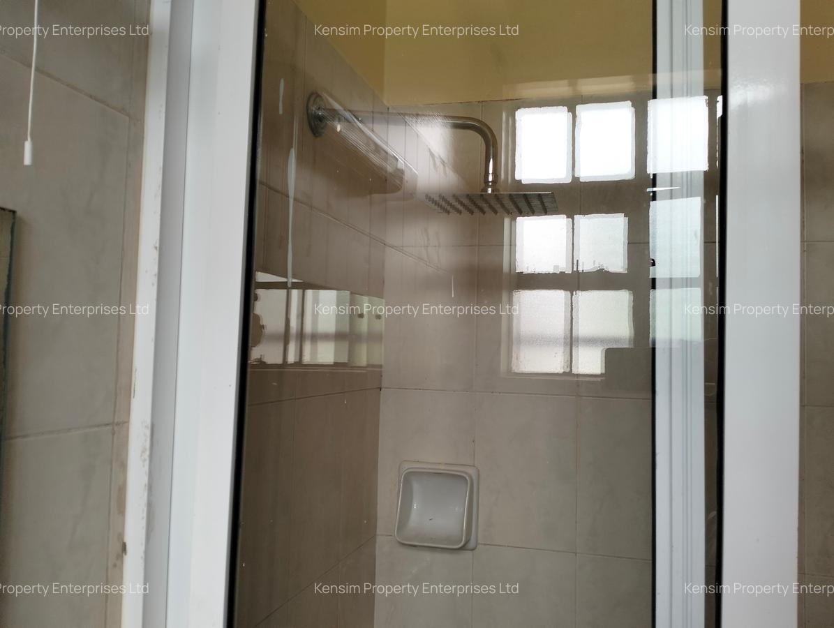 4 Bed Townhouse with En Suite in Lavington - 20