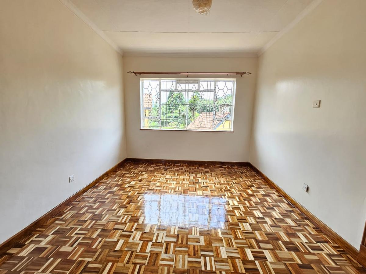 5 Bed House with En Suite in Loresho - 8