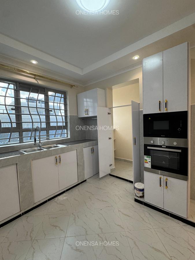 4 Bed House with En Suite in Eastern ByPass - 8