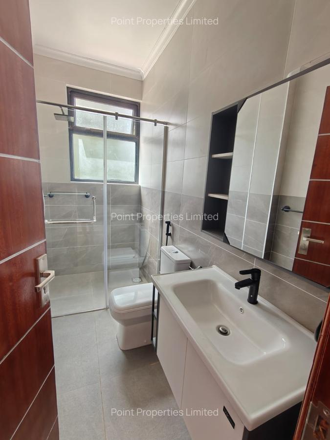 4 Bed Townhouse with En Suite in Karen - 17