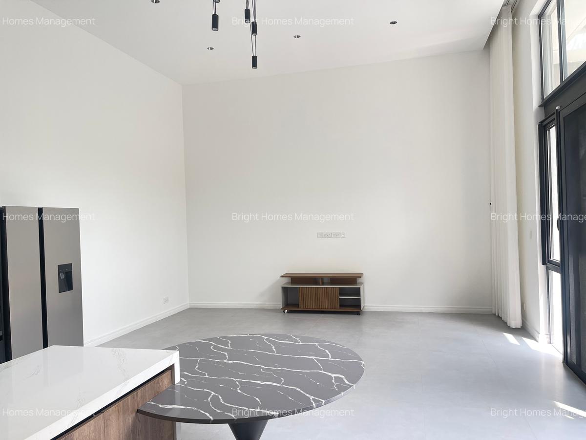 2 Bed Townhouse with En Suite in Lavington - 6