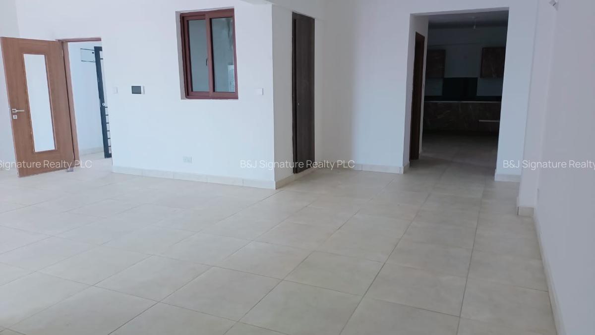 3 Bed Apartment with En Suite in Westlands Area - 10